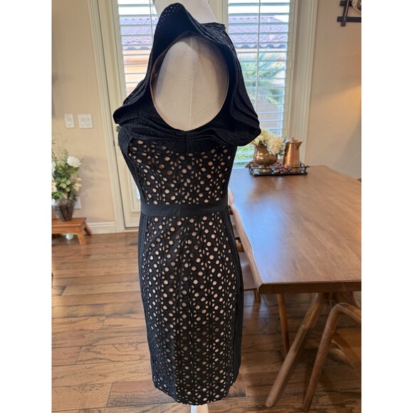 BCBGMAXAZRIA Desirae Black Eyelet Lace Ruffle Sleeve Cocktail Dress Size 2 NWT - Picture 3 of 11